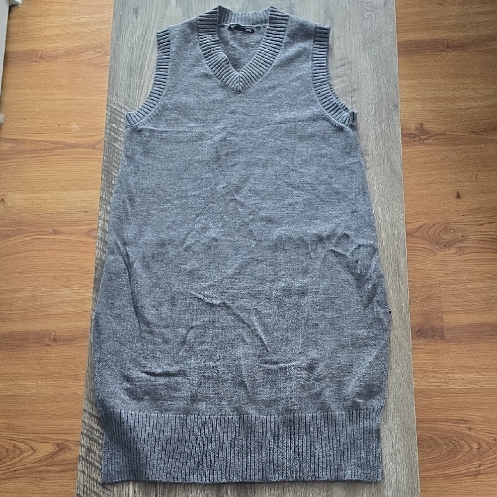 Gray Sleeveless Knit Dress